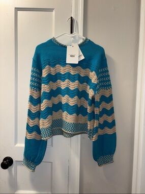 Wave-Stripe Scoop Neck Sweater in Teal and Cream